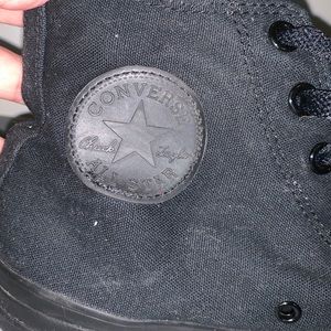 All black hightop converse!